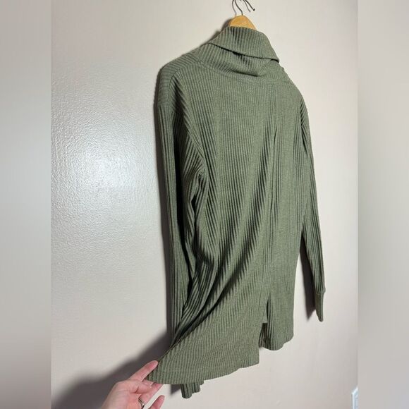 Sage Green Jane and Delancey Ribbed Cowl Sweater Size M EUC - Picture 4 of 5